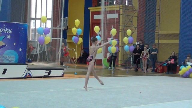 Художественная гимнастика "ЮНЫЕ ЗВЁЗДОЧКИ" (кат А) 17.02.2019 Королькова Елизавета 2008 (булавы) смотреть онлайн