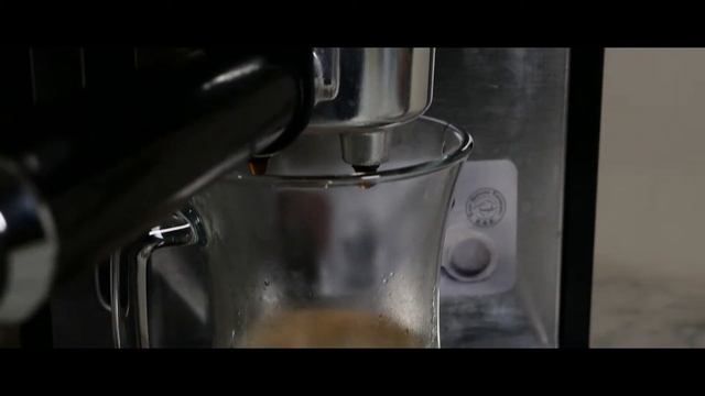 Cold Coffee with DeLonghi ECP35-31 смотреть онлайн