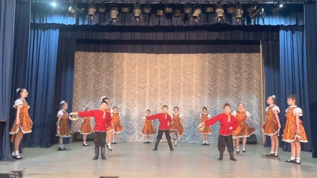 Народный танец с бубнами смотреть онлайн