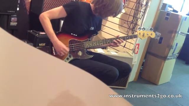 Fender Rumble 75 Bass Amp Demonstration смотреть онлайн