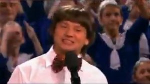 082.Поет хор пионеров