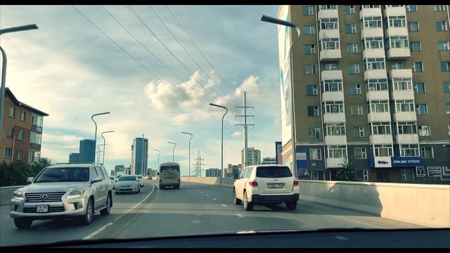 Driving in Ulaanbaatar, capital of Mongolia. Драйв по центру Улан-Батора, Монголия.ウランバートルでドライブ смотреть онлайн
