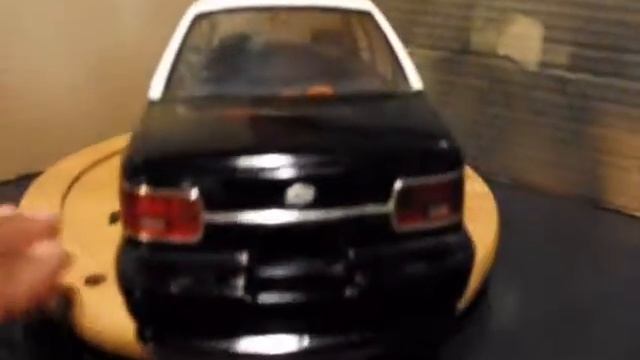 1/18 POLICE Black & White chevy caprice with leds смотреть онлайн