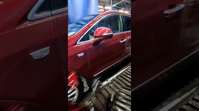 Мойка автомобиля шаг за шагом с объяснениями технологических процессов и нюансов на примере XT5 смотреть онлайн
