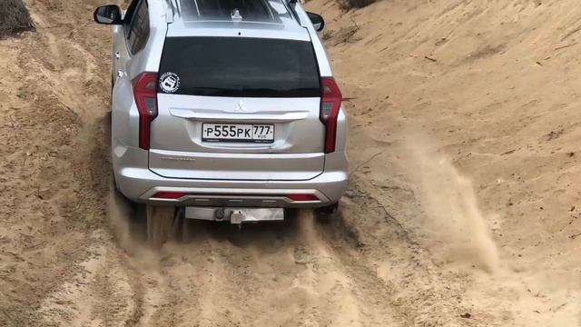 Испытание Super Select Mitsubishi Pajero Sport III, год спустя смотреть онлайн