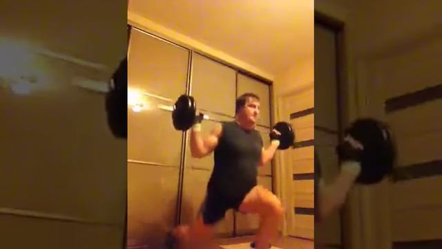Приседания в ножницах смотреть онлайн