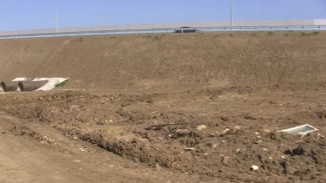 Керчь.Верхний Солнечный.Школа экраны.Дренажные трубы решётки. смотреть онлайн