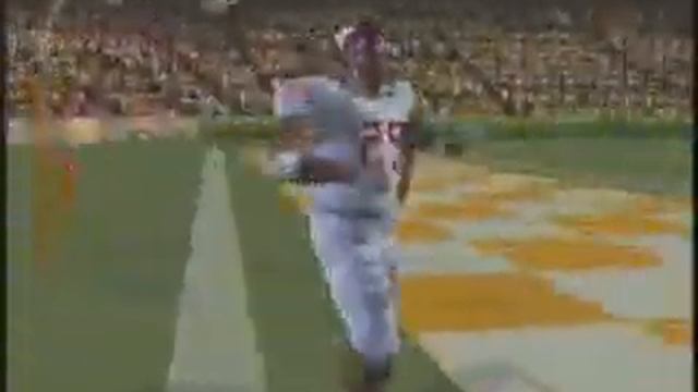 NCAA Football 2004 Xbox Gameplay_2003_07_07_5 смотреть онлайн