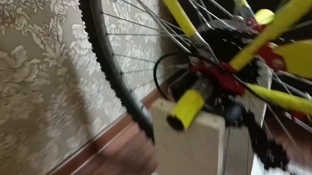 Как правильно закрепить сумку яндекс еды на багажнике велосипеда смотреть онлайн