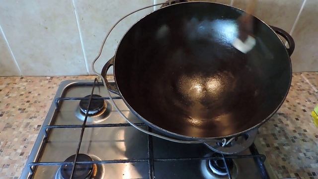 Уход за чугунной посудой смотреть онлайн