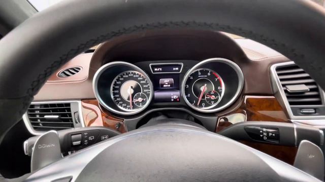 2015 MERCEDES-BENZ ML 63 AMG 34,000 Miles - PERFORMANCE PACKAGE, PREMIUM PACKAGE, BANG & OLUFSEN смотреть онлайн