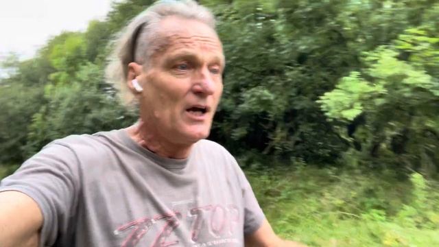 58я пробежка, 12 перевертыши, 11 турник, 25 отжиманий и энергия от #fitline ⚡️ #ireland смотреть онлайн