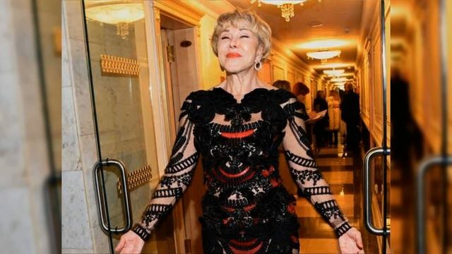 Александра Стриженова предложила услуги суррогатной матери Любови Успенской смотреть онлайн