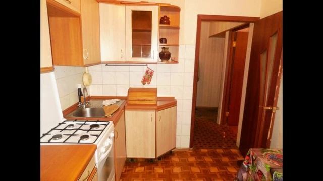 2-х ком. квартира 52.5 (кв.м). Этаж: 1/5 панельного дома. В центре. смотреть онлайн
