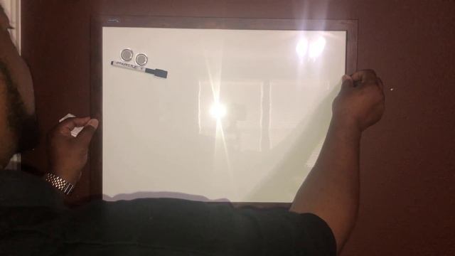 How To Use The 3M Command Strips To Hang Pictures Planners Chalk Boards And More смотреть онлайн