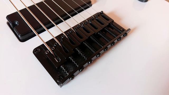 The Ibanez RG8-WH || PLAYTHROUGH AND REVIEW смотреть онлайн