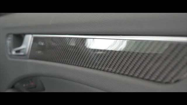 Audi RS4 Quattro - Interior and Exterior Walkaround смотреть онлайн