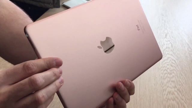New Apple iPad Pro 9.7 inch - First Look & Hands On! смотреть онлайн