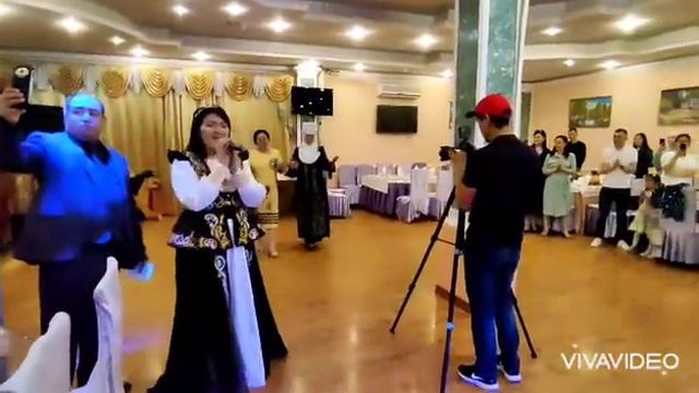 АПА МЕН СЕНИ МЕККЕГЕ АЛЫП БАРАМЫН    Айзирек