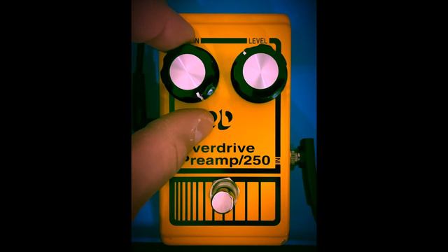 Dod Overdrive Preamp / 250 Bass Effect Pedal Demo смотреть онлайн