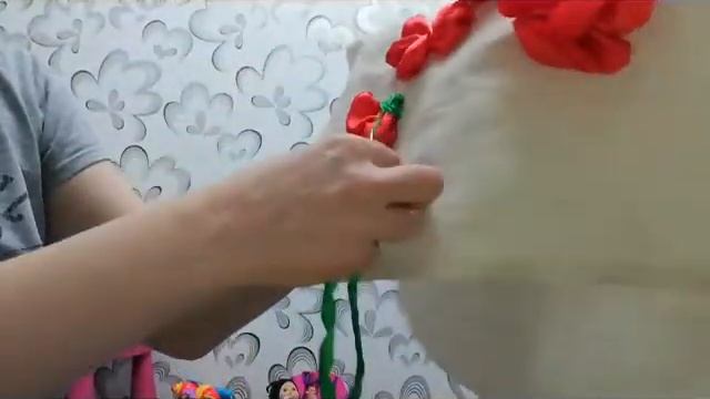 Вышивка лентами. Мастер-класс. Маки. Часть 3. смотреть онлайн