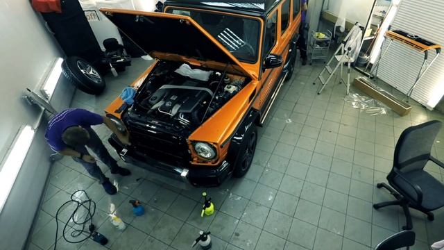 Оклейка антигравийной пленкой Mercedes G63 Crazy Color Sunbeam смотреть онлайн