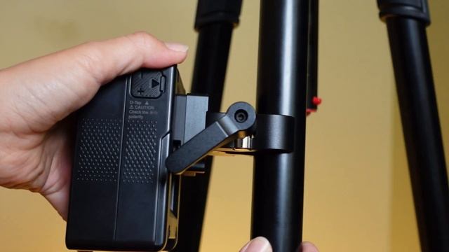 Why YOU Need a V-Mount Battery in Your Camera Kit смотреть онлайн