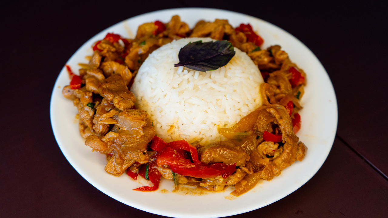 МЯСО по-тайски | Мясо с овощами в азиатском стиле - быстро, легко и вкусно! смотреть онлайн