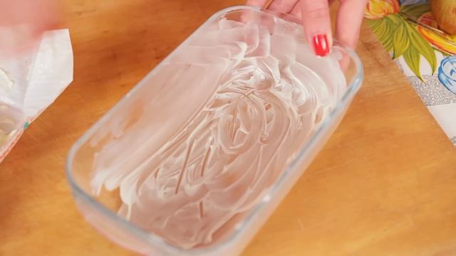 ШАРЛОТКА С ЯБЛОКАМИ В МИКРОВОЛНОВКЕ смотреть онлайн