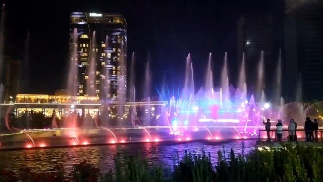 Ташкент, музыкальный фонтан Tashkent City//The Musical Fountain Tashkent City