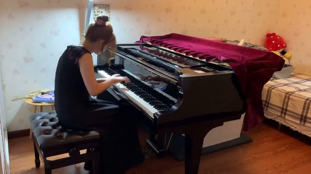 Моцарт. Соната К 332, фа мажор, 1 часть смотреть онлайн