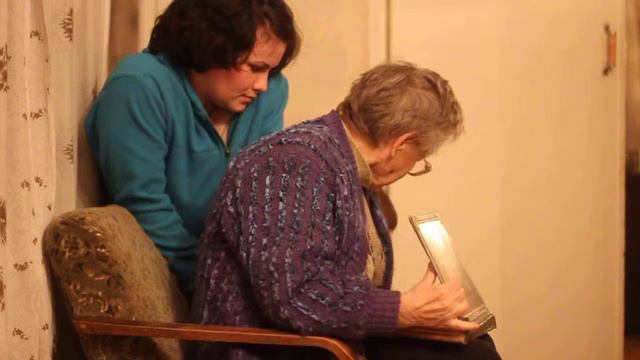 Баба Маша из Фрузне рассказывает историю про гланды смотреть онлайн