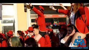 shoulder ride senior wallk (Maturijada )