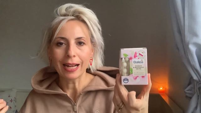 SHOPPING A TORINO CON @SaimonLovesMakeup & @micheladimaio po смотреть онлайн