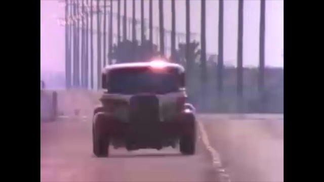 ZZ Top - Gimme All Your Lovin' OFFICIAL MUSIC VIDEO. смотреть онлайн