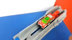 Metal Machines Double Loop Dino Track T-Rex Attack Unboxing, Assembling & Play Video for Kids