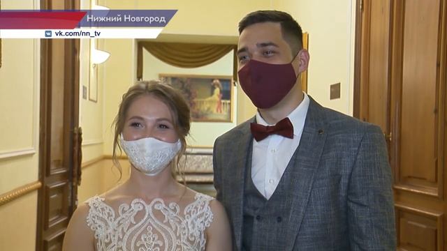 80 пар поженились в Нижнем Новгороде в красивую дату июля смотреть онлайн
