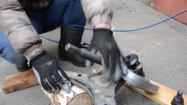 Замена шаровой опоры на Киа Соренто II.(Replacing The Ball On The Kia Sorento II.)