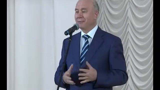 В Кинельском районе официально приступил к обязанностям Николай Абашин смотреть онлайн