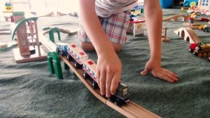 ЦЕЛЫЙ ГОРОД из Деревянной Железной Дороги: корабли, метро, поезда и машинки.