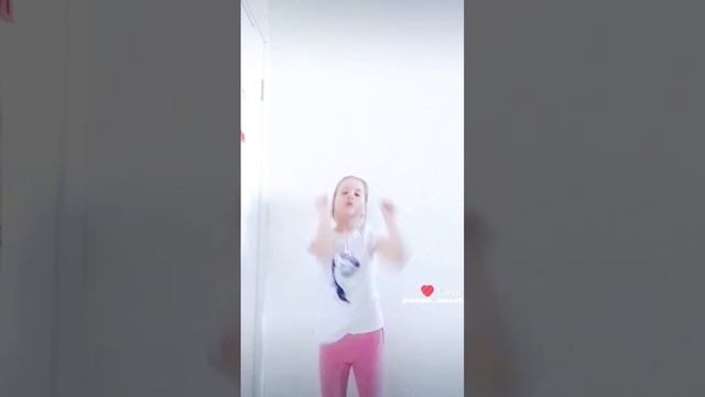 #тренд #настя #танцы #веселоевидео #смешно #дети #лп смотреть онлайн