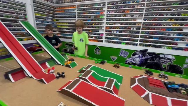 Toy Monster Truck Unboxing | Episode #44 | Spin Master Monster Jam 2 PACKS & WALMART EXCLUSIVE смотреть онлайн