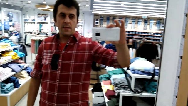 Рубашка. Красная мужская рубашка, с белыми линиями. Мягкая.