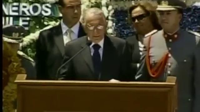 EXEQUIAS PRESIDENTE PINOCHET. PARTIO ENTRE MALAGRADECIMIENTO DEL PUEBLO Y DISTANCIA EJERCITO DE HO смотреть онлайн