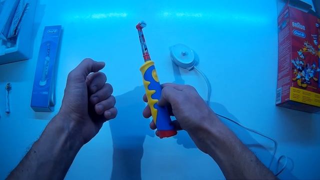Oral-B Braun детская зубная щётка смотреть онлайн