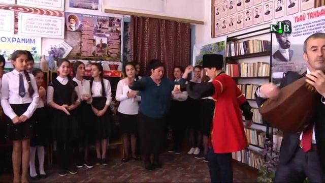 Кьуьчхуьр Саидан 250 йисан юбилейдин къаршидиз. смотреть онлайн