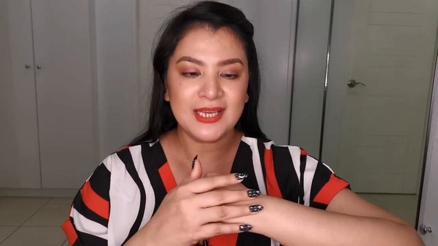 CARBONATED BUBBLE CLAY MASK REVIEW | ELIZAVECCA MILKY PIGGY | FIRST IMPRESSION REVIEW смотреть онлайн