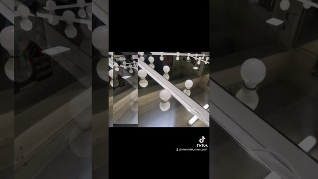 Зеркало гримерное с лампочками своими руками смотреть онлайн