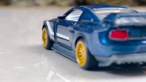 HOT WHEELS CUSTOM 12 FORD MUSTANG