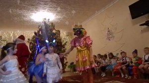 ТАНЕЦ  БОГАТЫРЕЙ, ТАНЕЦ ЛОШАДОК на Новогоднем утреннике в детском саду